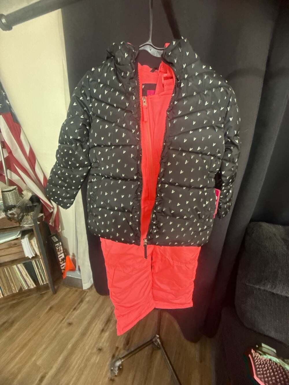 NWT Pink Platinum Snowsuit Set Size 5/6 Black Heart Puffer Jacket Bib